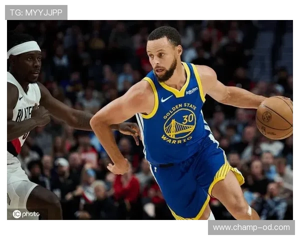 库里突破引领勇士节奏，三分效率远超联盟顶尖后卫