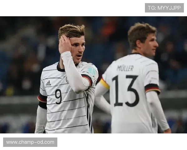 哈弗茨前插与直塞如何提升锋线撕裂效率：对比上赛季的进攻角色进化